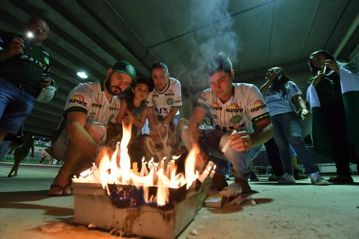 Fani Chapecoense w żałobie Fani Chapecoense w żałobie