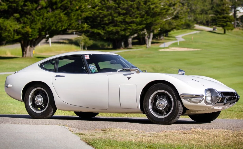 Toyota 2000GT