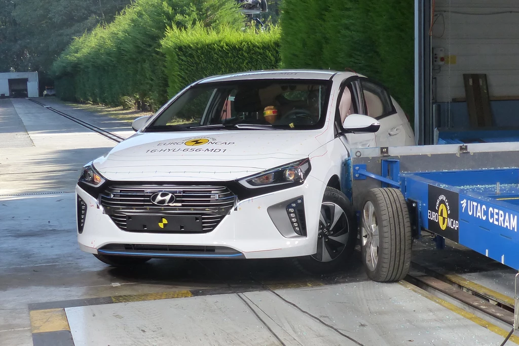 Testowi poddano m.in. Hyundaia IONIQ / Euro NCAP