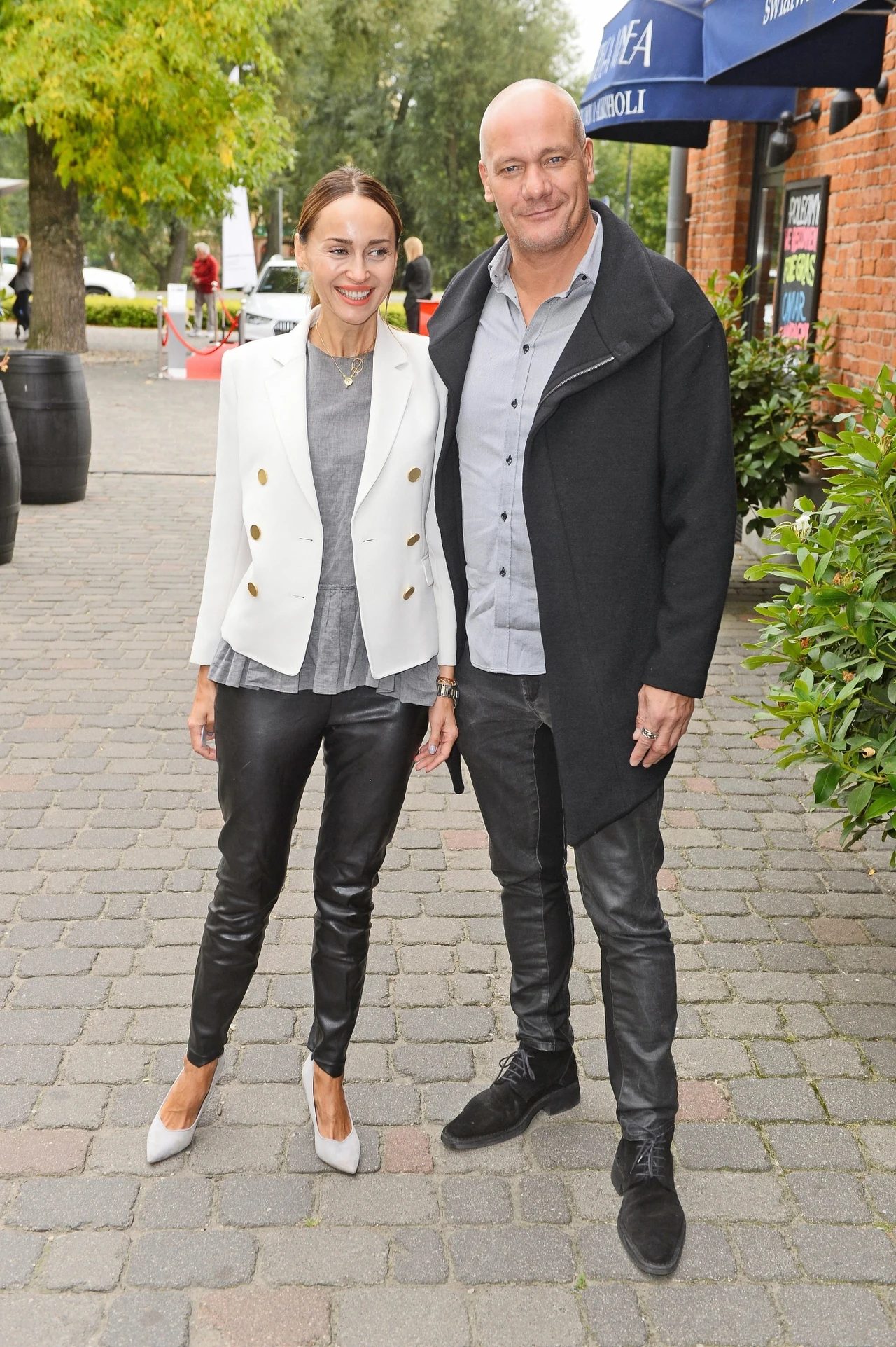 Para planuje skromny ślub Para planuje skromny ślub