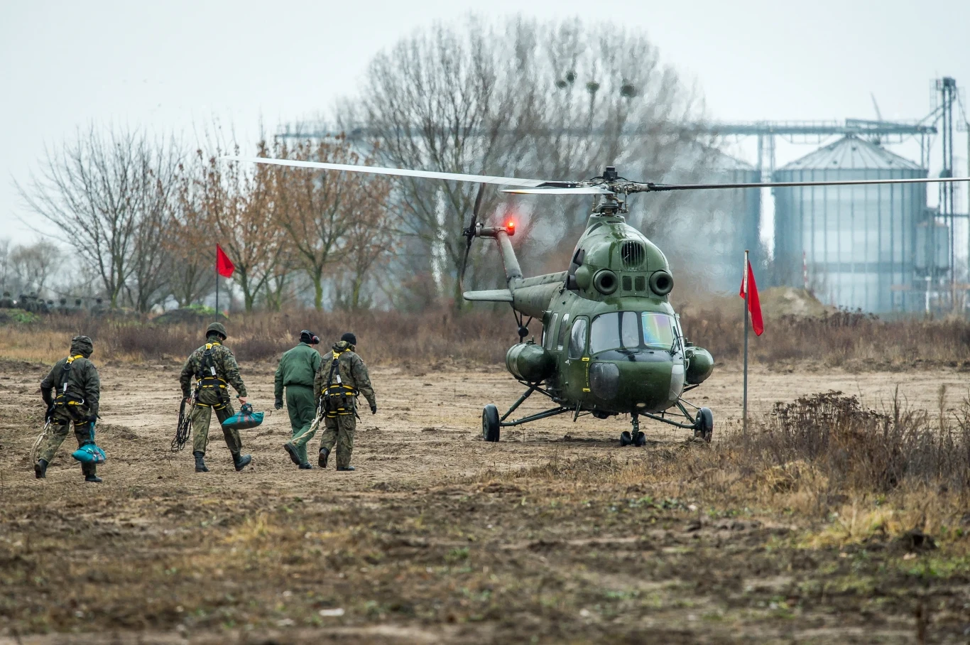 Ćwiczenia z rozmieszczania materiałów wybuchowych Ćwiczenia z rozmieszczania materiałów wybuchowych