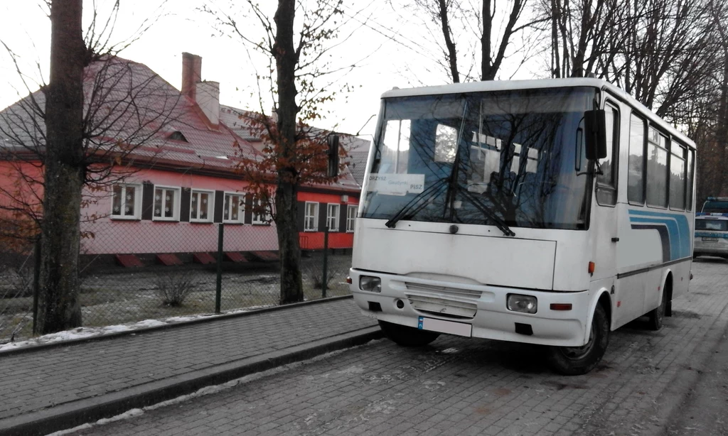 Autobus był w fatalnym stanie, a jego kierowca pijany