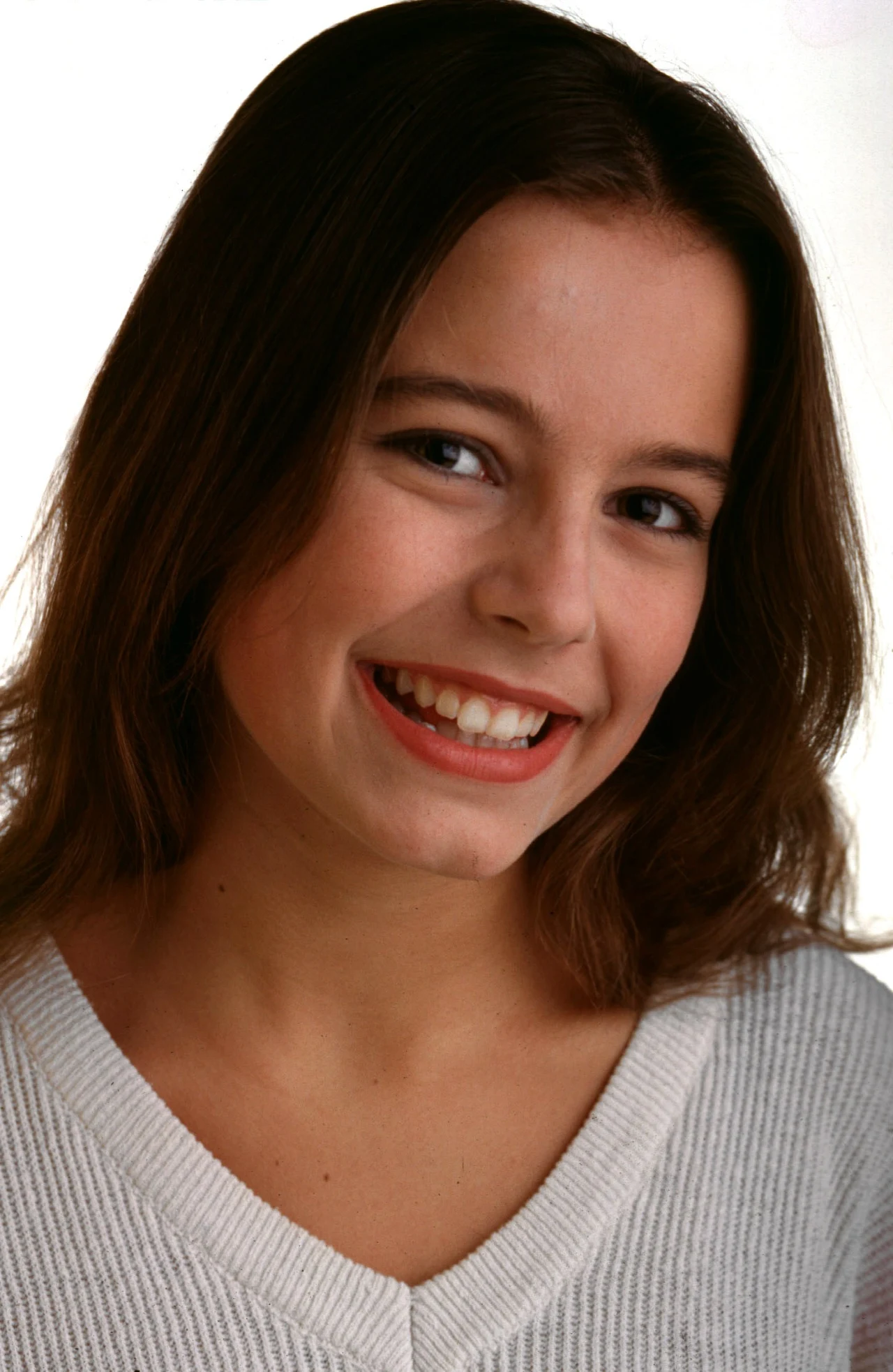 Mucha ma także na koncie występy w spektaklach telewizji: "Małgosia" (1996) w reżyserii Olafa Lubaszenki, "Szarej róży" (1997) Tomasza Dettloffa i "Księdze raju" (1997) Roberta Glińskiego.

Pojawiła się również w drugim sezonie serialu "Matki, żony i kochanki" (1998). 

