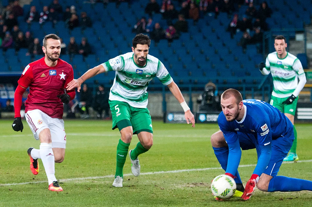 Wisła Kraków pokonała prowadzącą w tabeli Ekstraklasy Lechię Gdańsk 3-0
