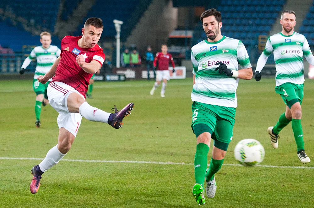 Wisła Kraków pokonała prowadzącą w tabeli Ekstraklasy Lechię Gdańsk 3-0