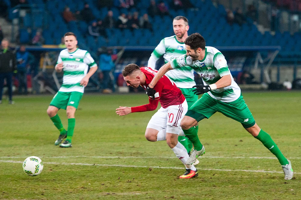 Wisła Kraków pokonała prowadzącą w tabeli Ekstraklasy Lechię Gdańsk 3-0