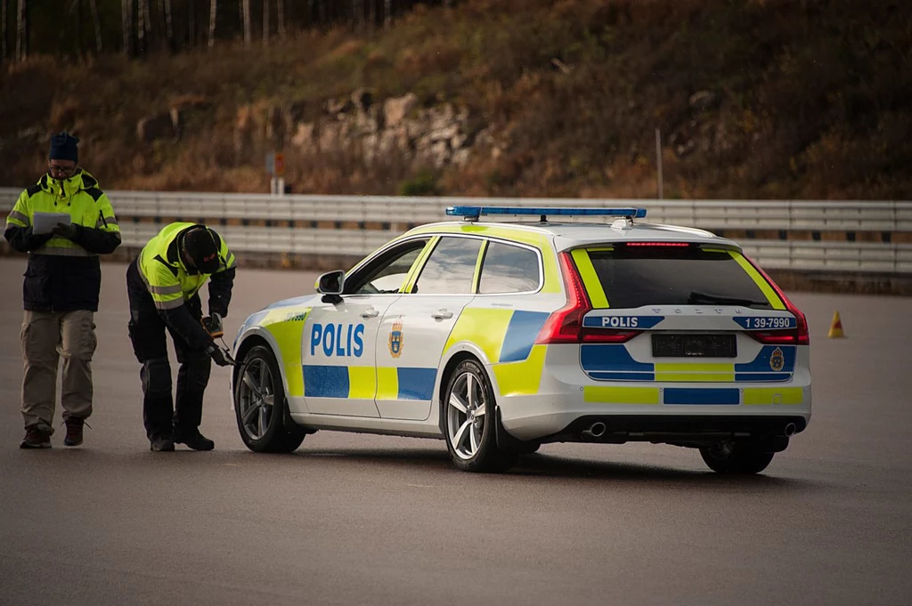 Policyjne testy Volvo V90