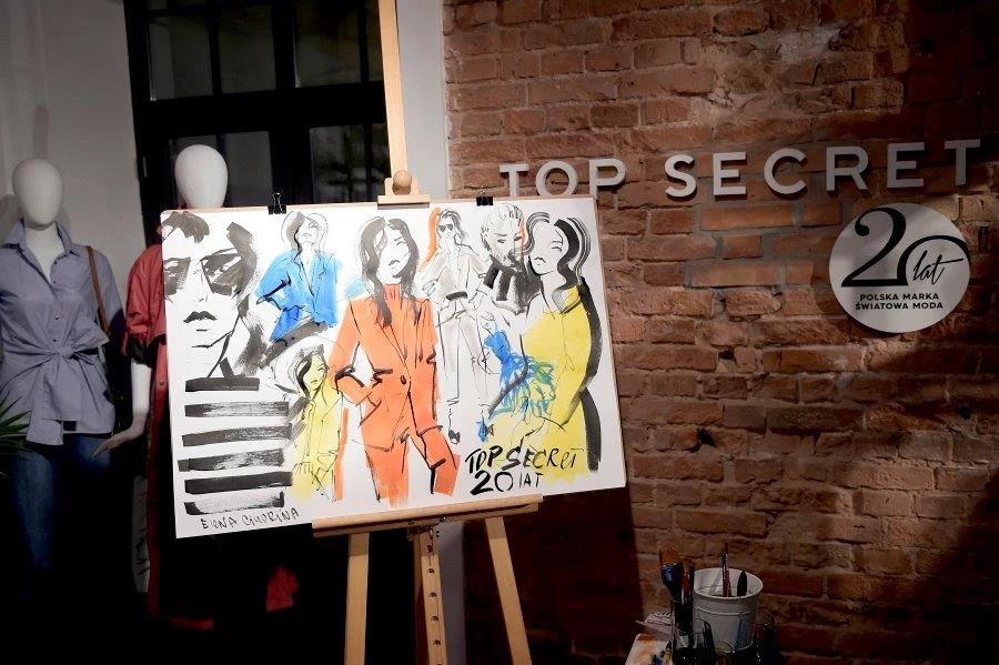 Specjalną atrakcją był performance ilustratorki Eleny Ciupriny. Rysowniczka na żywo naszkicowała 20 letnia historię marki i portretowała zaproszonych. Specjalną atrakcją był performance ilustratorki Eleny Ciupriny. Rysowniczka na żywo naszkicowała 20 letnia historię marki i portretowała zaproszonych.
