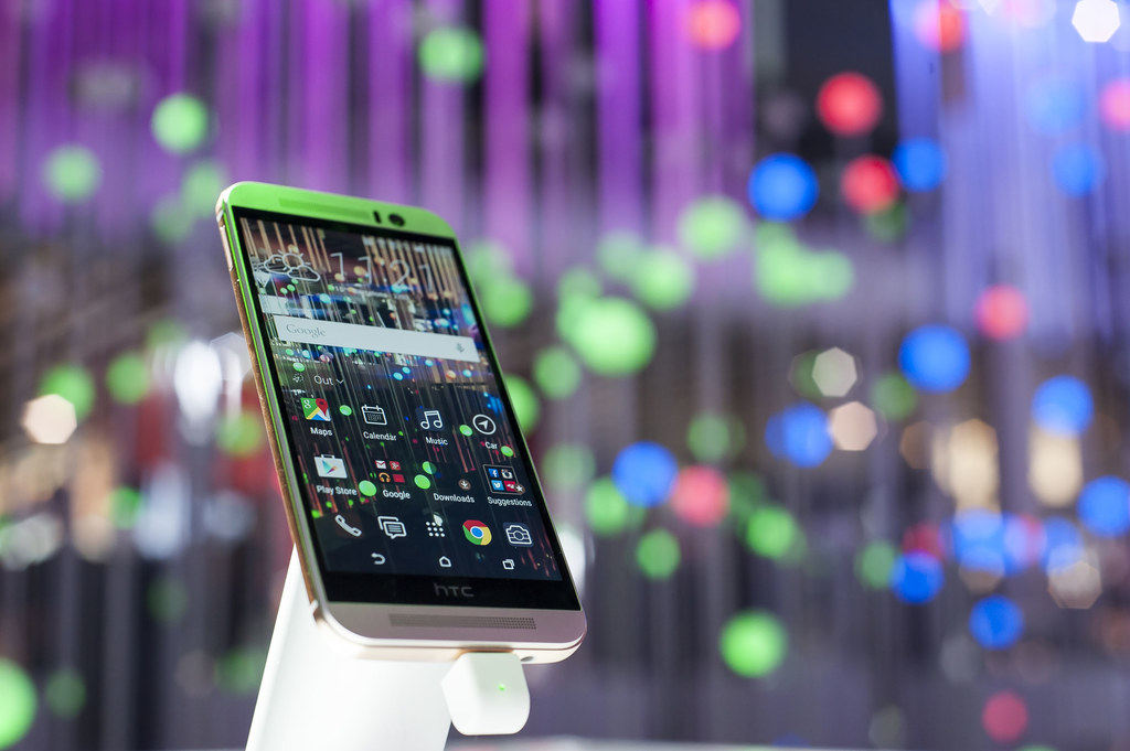 HTC One M9 dostaje Androida 7.0