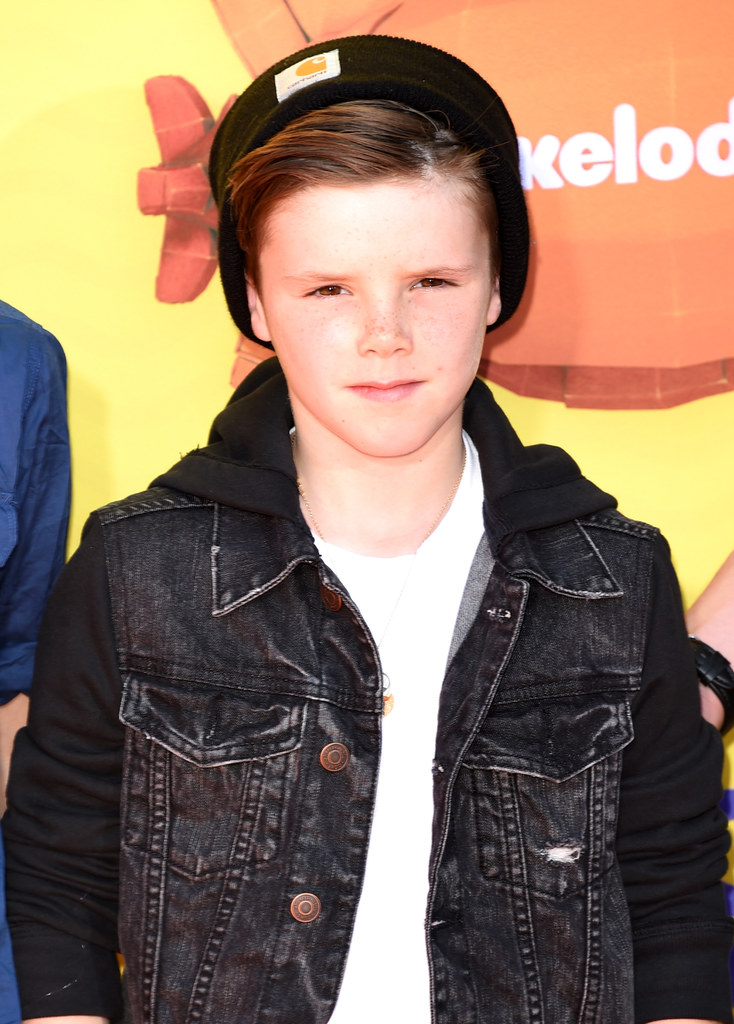 Cruz Beckham zrobi większą karierę wokalną niż mama?