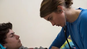 Adele Haenel w filmie "Nieznajoma dziewczyna"