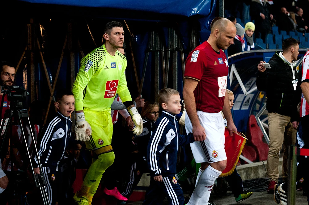 Gola dla Wisły strzelił już w 3. minucie Petar Brlek. Do wyrównania doprowadził Krzysztof Piątek w 72. minucie.