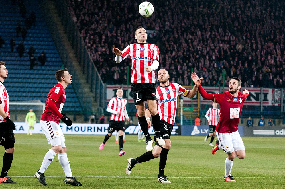 Gola dla Wisły strzelił już w 3. minucie Petar Brlek. Do wyrównania doprowadził Krzysztof Piątek w 72. minucie.