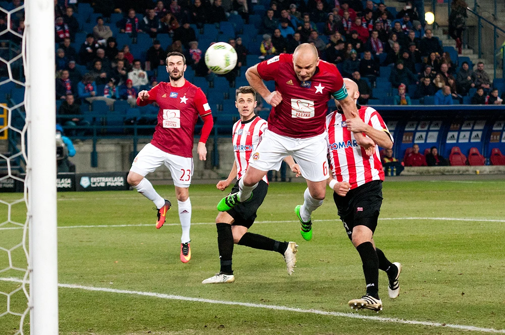Gola dla Wisły strzelił już w 3. minucie Petar Brlek. Do wyrównania doprowadził Krzysztof Piątek w 72. minucie.