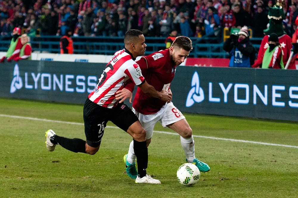 Gola dla Wisły strzelił już w 3. minucie Petar Brlek. Do wyrównania doprowadził Krzysztof Piątek w 72. minucie.