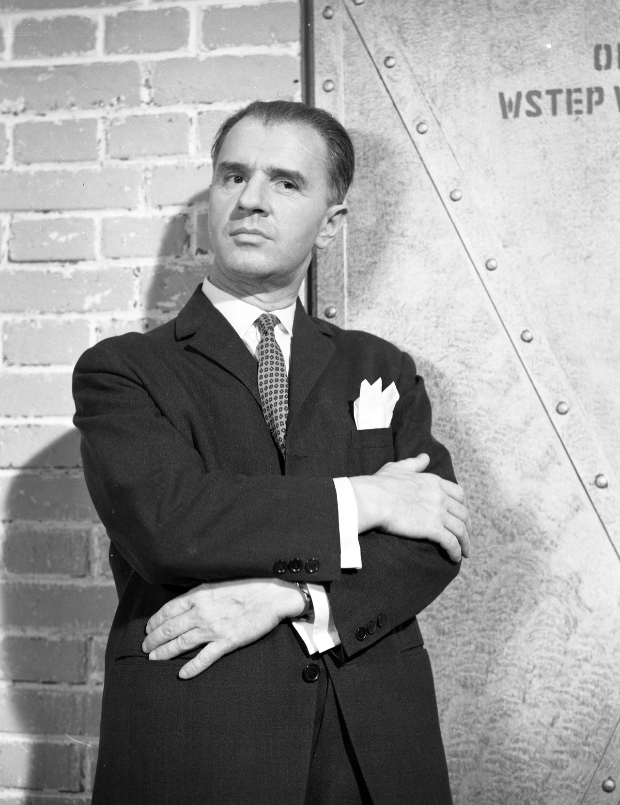 Edward Dziewoński w filmie "Żona dla Australijczyka" (1963) Edward Dziewoński w filmie "Żona dla Australijczyka" (1963)