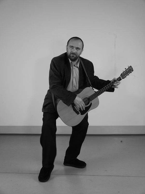 Waldemar "Gilmur" Lech był gitarzystą Mr. Zoob Waldemar "Gilmur" Lech był gitarzystą Mr. Zoob