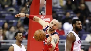 Marcin Gortat w meczu z Detroit Pistons