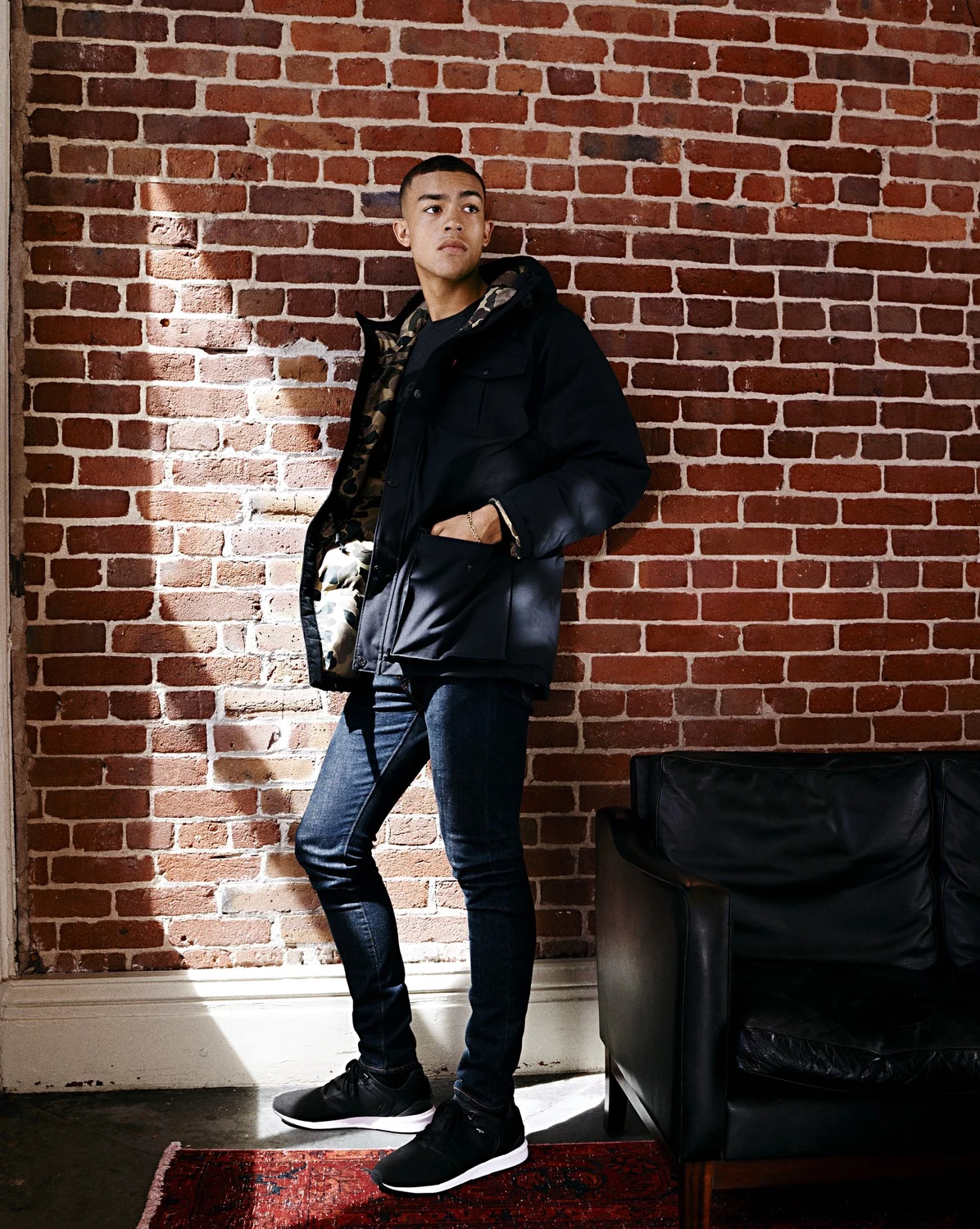 Levi’s® przedstawia kolekcję, która sprawdzi się zarówno jako bożonarodzeniowy prezent, wigilijny strój lub codzienna stylizacja do pracy. Levi’s® przedstawia kolekcję, która sprawdzi się zarówno jako bożonarodzeniowy prezent, wigilijny strój lub codzienna stylizacja do pracy.