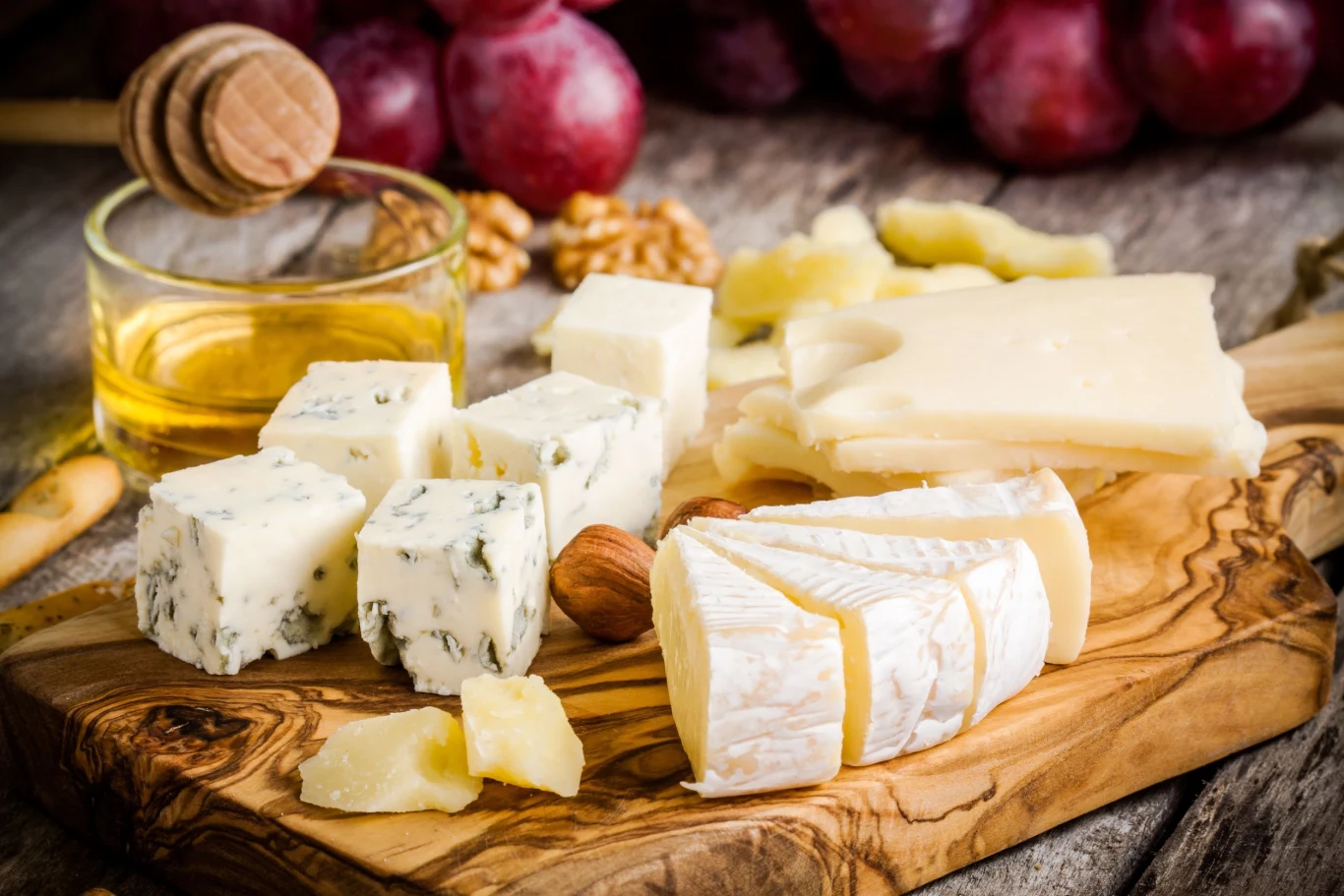 Jakie sery wybrać przy wysokim poziomie cholesterolu? Jakie sery wybrać przy wysokim poziomie cholesterolu?