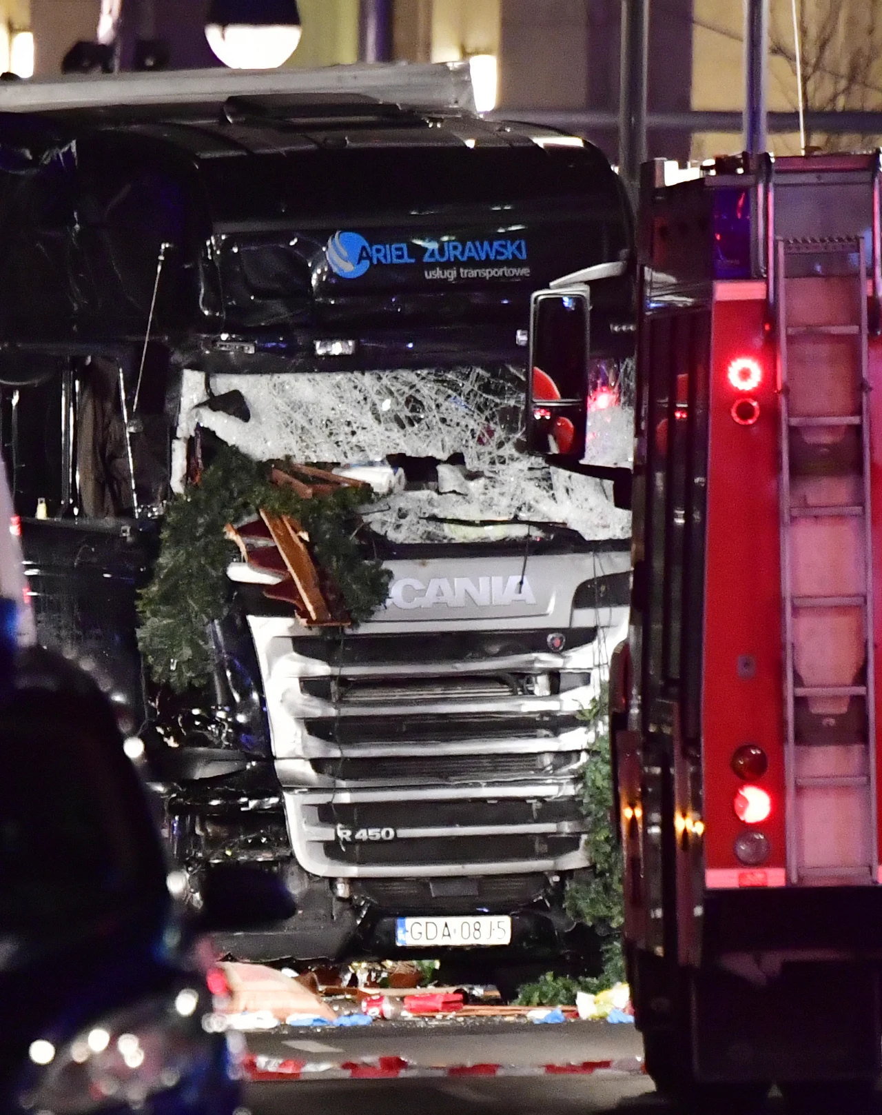 Martwy mężczyzna znaleziony w kabinie ciężarówki, która wjechała w tłum ludzi w Berlinie, to Polak.