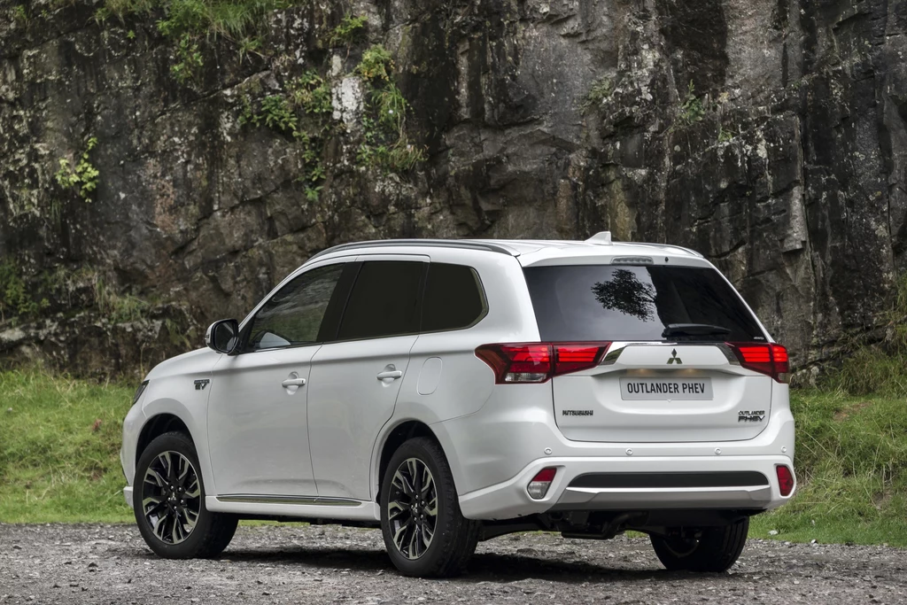 Mitsubishi Outlander PHEV 4Works