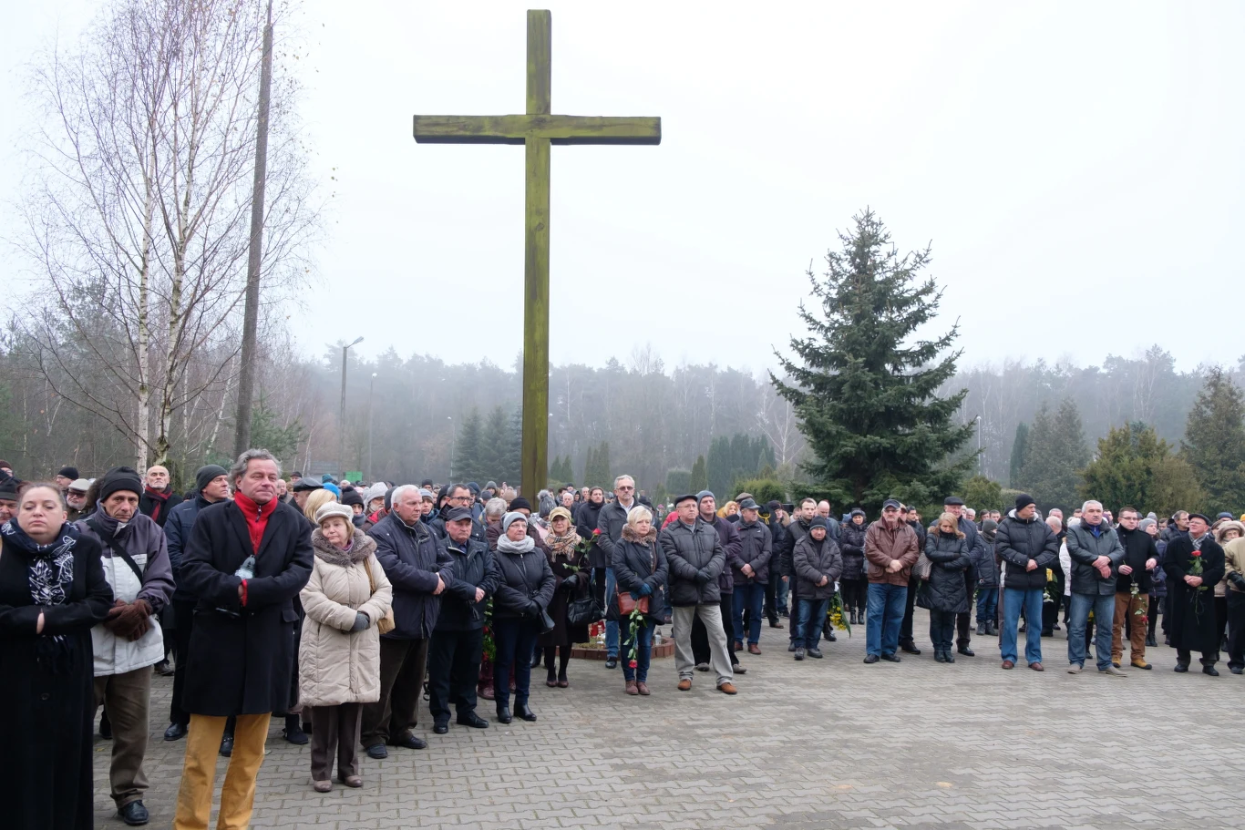 Od kilku lat chorował. Na początku tego roku Fundacja Stworzenia Pana Smolenia informowała, że aktor jest sparaliżowany i potrzebuje intensywnej terapii neurologopedycznej. Fundacja zbierała pieniądze na jego leczenie.
