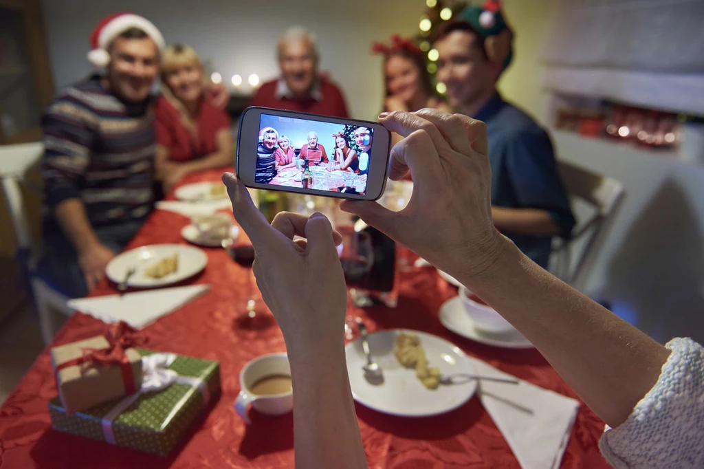 Z rodziną najlepiej wychodzi się na zdjęciu? Nie pozwól, by kłótnia zniszczyła świąteczną atmosferę!