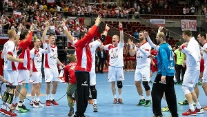 Odmłodzona reprezentacja szczypiornistów nie składa broni