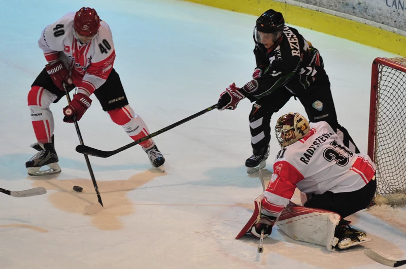 Comarch Cracovia przegrała 2-5 z GKS-em Tychy w Polskiej Hokej Lidze Comarch Cracovia przegrała 2-5 z GKS-em Tychy w Polskiej Hokej Lidze