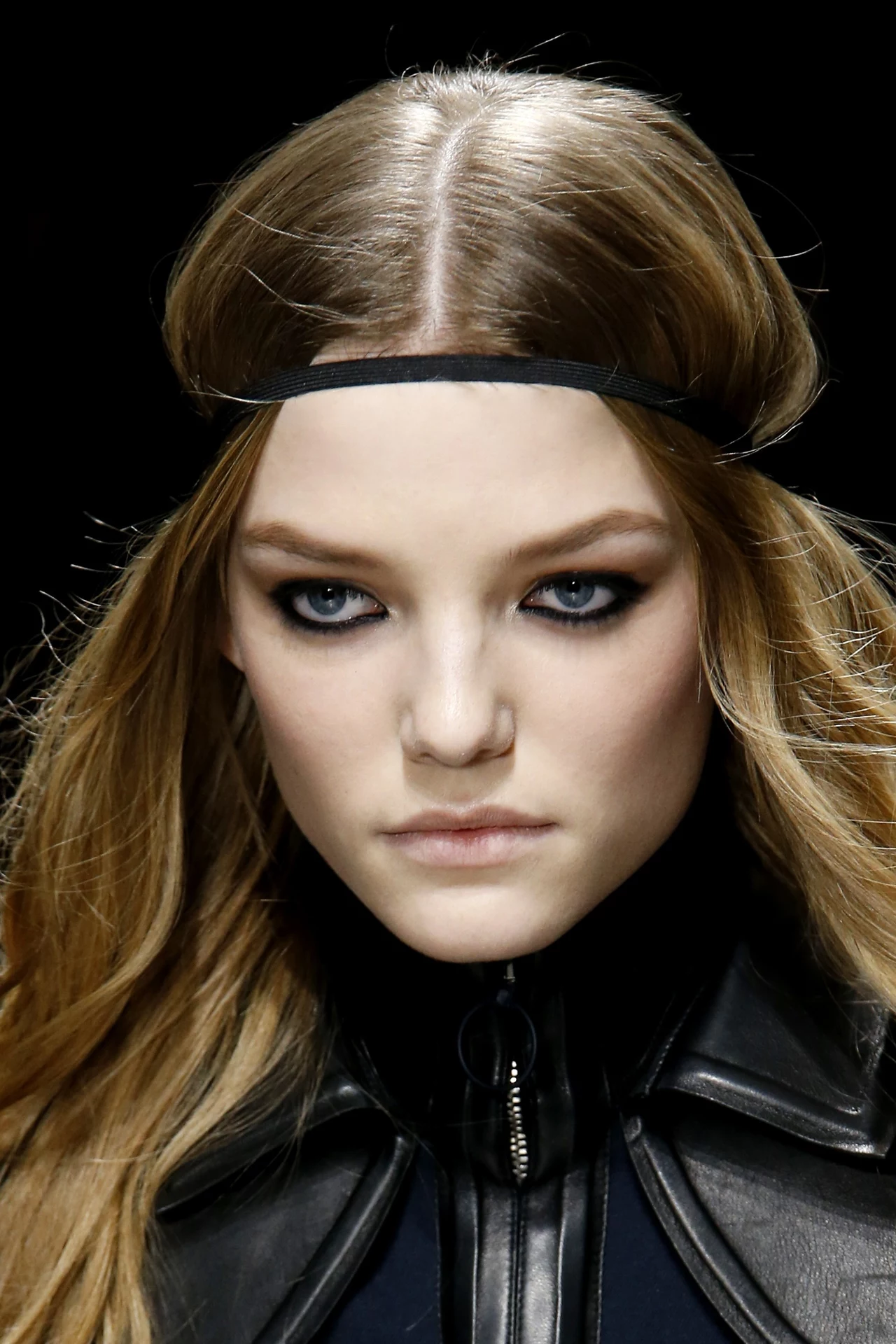 Modelka na pokazie Versace
