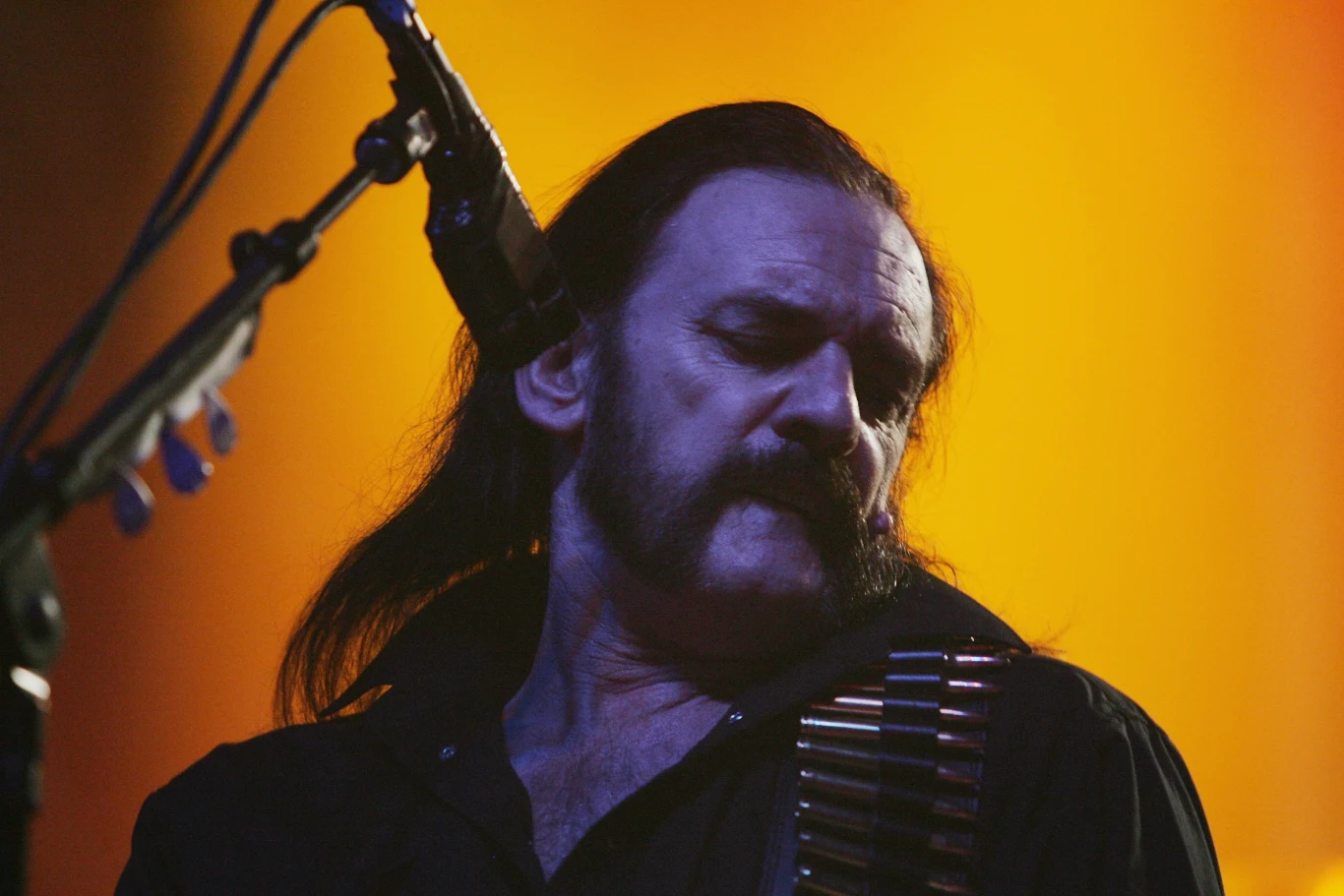 "Dowiedział się o chorobie 26 grudnia. Był wtedy w domu z rodziną. Nie potrafimy wyrazić naszego szoku i smutku, nie ma na to słów" - pisali po śmierci Lemmy'ego jego koledzy z zespołu