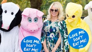 Pamela Anderson wspiera PETA