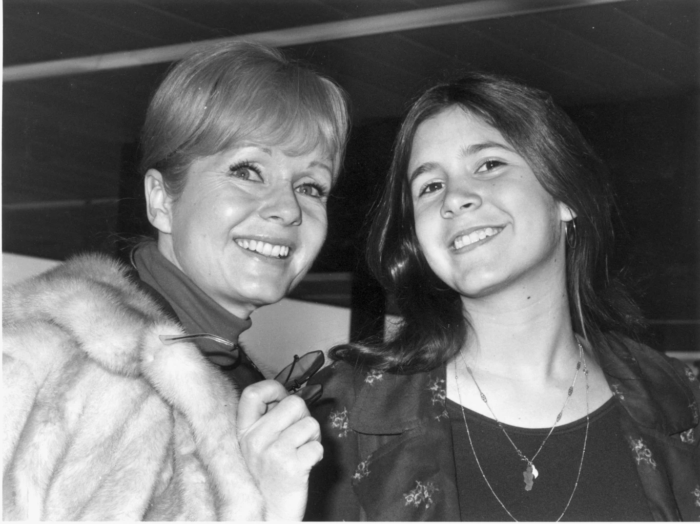 Debbie Reynolds z córką Carrie Fisher w 1972 roku