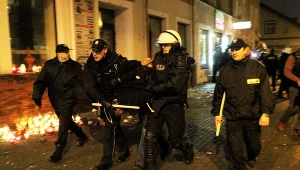 Po zabójstwie 21-latka przed lokalem z kebabem doszło do zamieszek