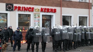 Po tragicznych wydarzeniach w Ełku, doszło do zamieszek na ulicach miasta 
