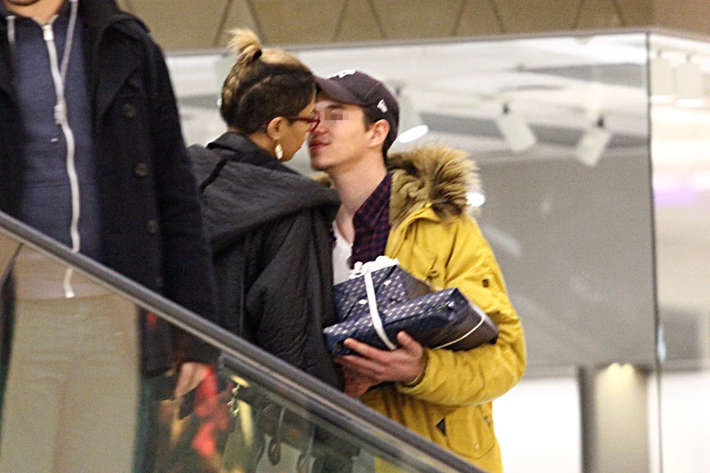 Patricia Kazadi z tajemniczym towarzyszem  Patricia Kazadi z tajemniczym towarzyszem