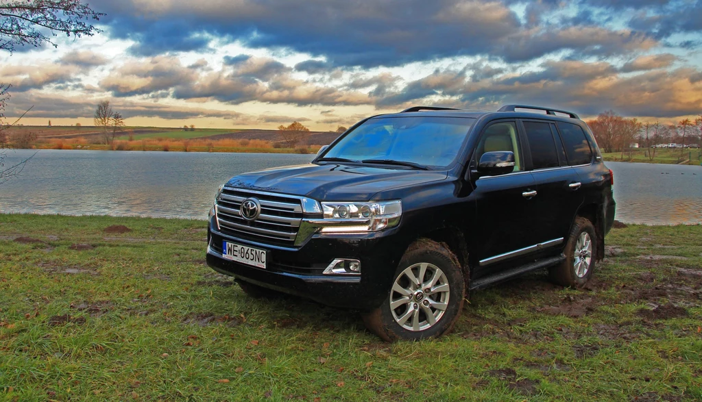 Toyota Land Cruiser V8