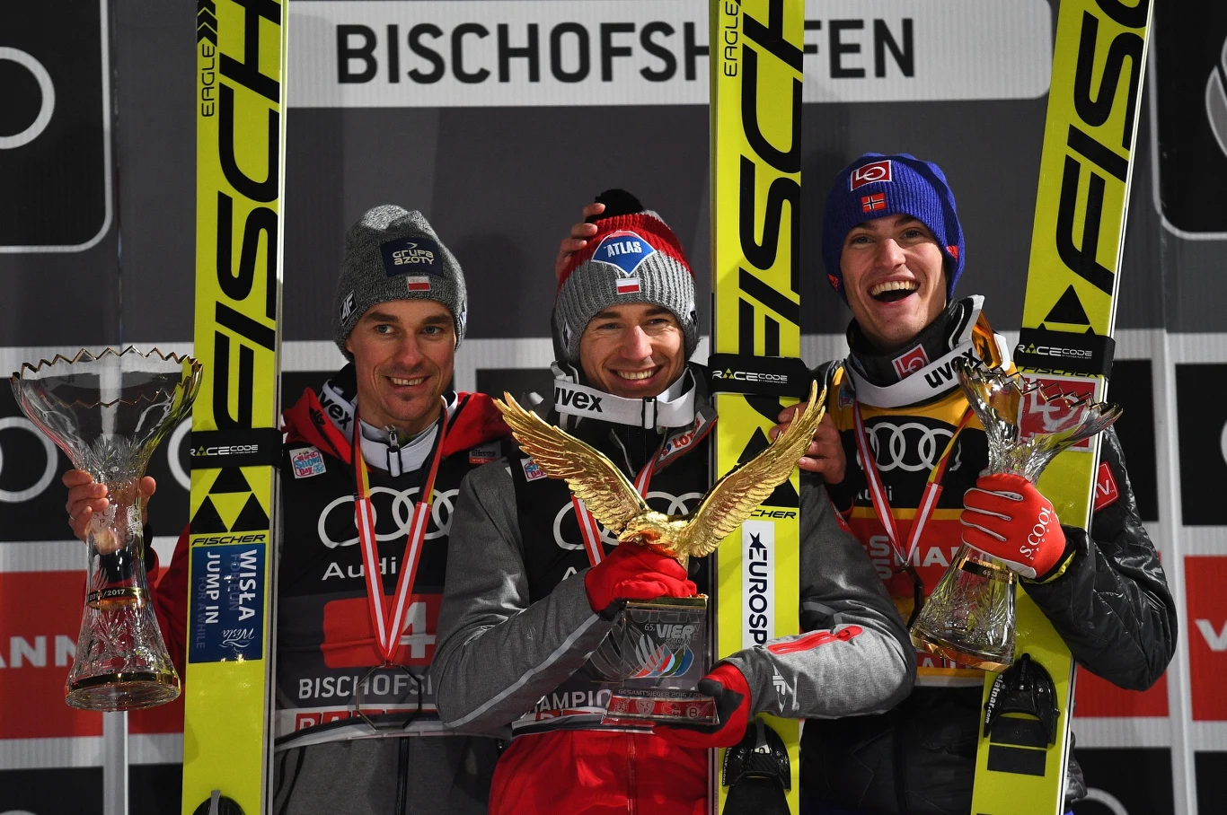 Piotr Żyła, Kamil Stoch i Daniel Andre-Tande na podium w Bischofshofen