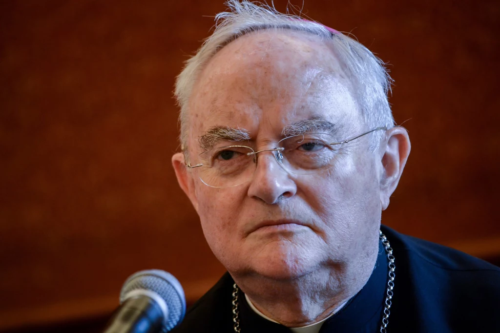 Arcybiskup Henryk Hoser Arcybiskup Henryk Hoser
