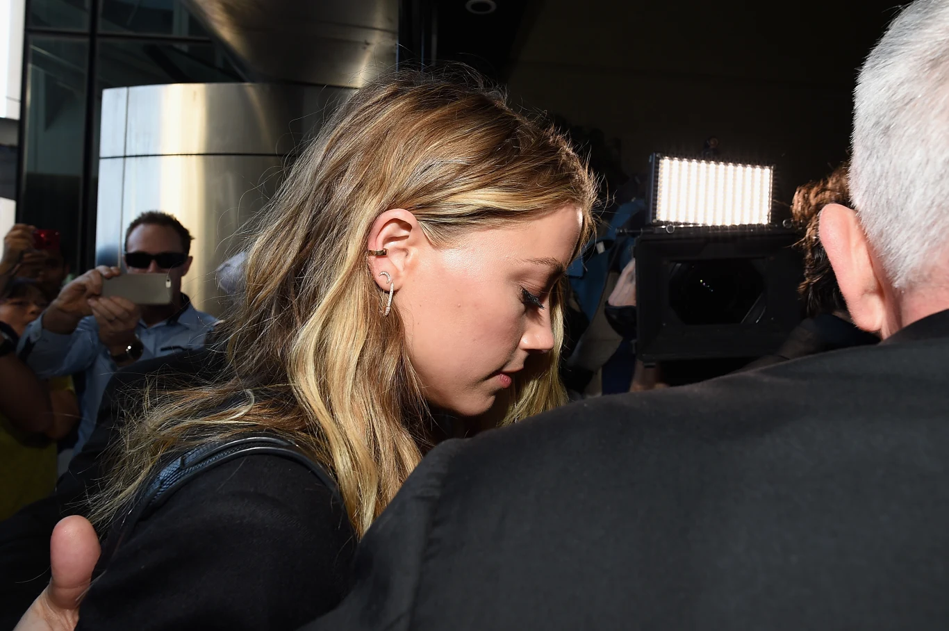 Amber Heard bardzo przeżyła rozwód z Johnnym