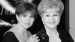 Carrie Fisher z matką Debbie Reynolds w 2007 roku