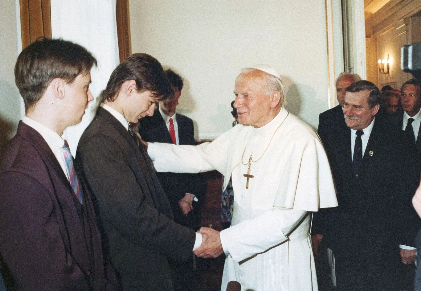Synowie Wałęsy u papieża
