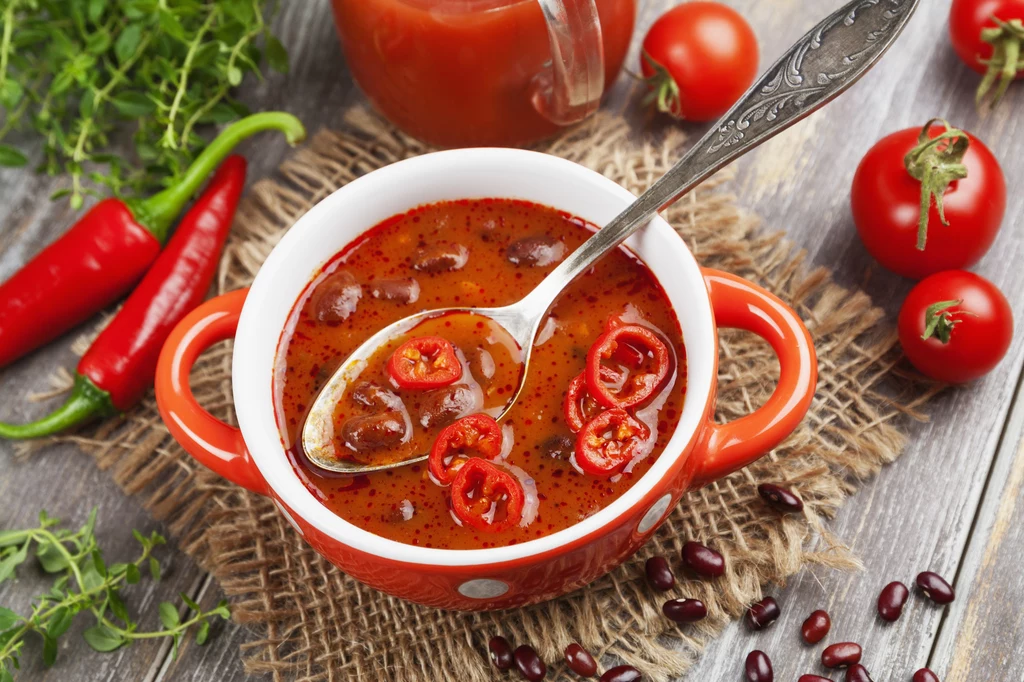 Zupa fasolowa z chili Zupa fasolowa z chili