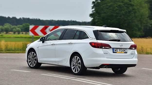 Opel Astra ST