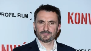 Maciej Żak podczas uroczystej premiery filmu "Konwój"