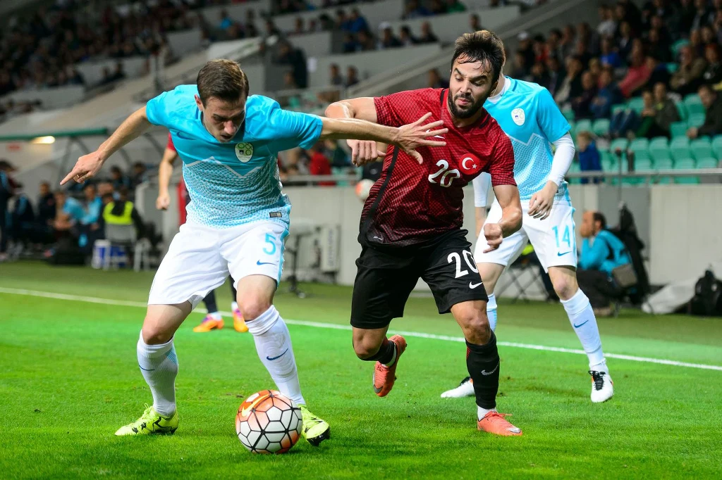 Boban Jović (z lewej) Boban Jović (z lewej)