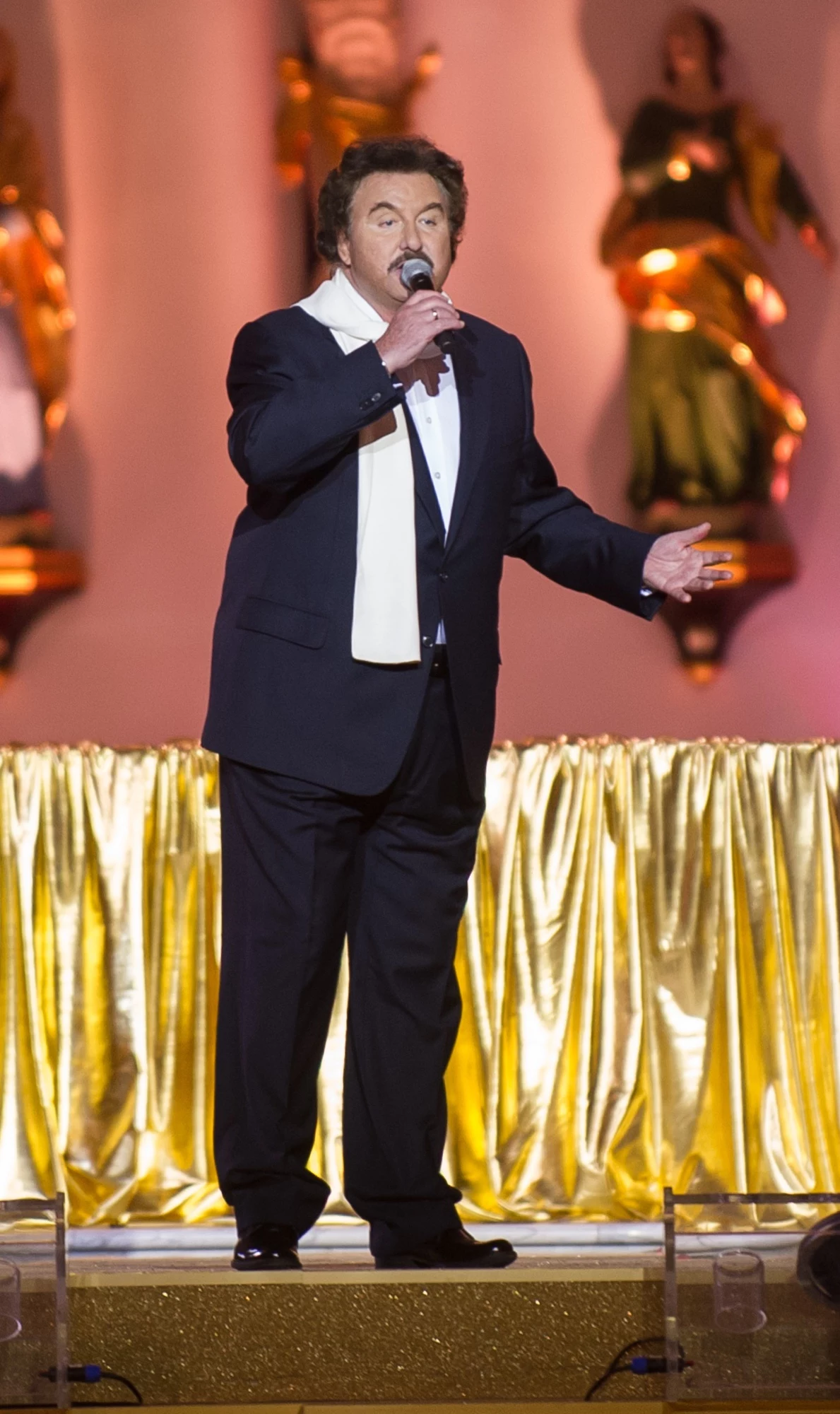 Krzysztof Krawczyk prezentuje duet z Katarzyną Nosowską Krzysztof Krawczyk prezentuje duet z Katarzyną Nosowską
