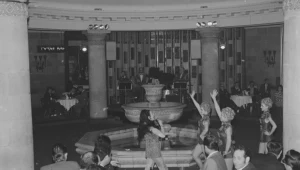 Rewia w restauracji "Kongresowa" w Pałacu Kultury i Nauki w Warszawie