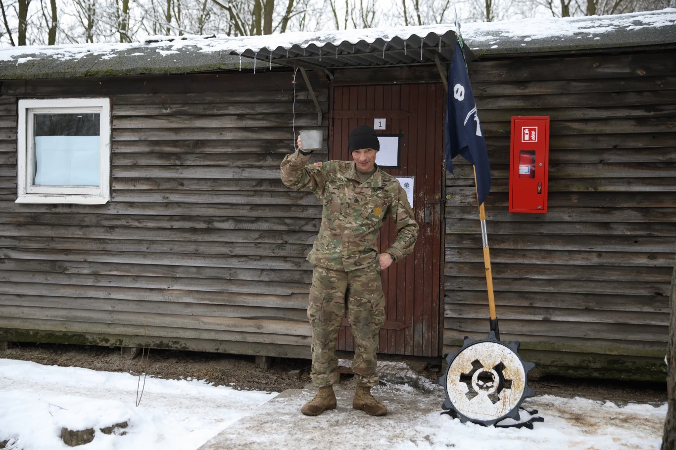 Żagań 18.01.2017. Żołnierze amerykański 3 brygady ABCT Fortu Carson na poligonie w Karlikach